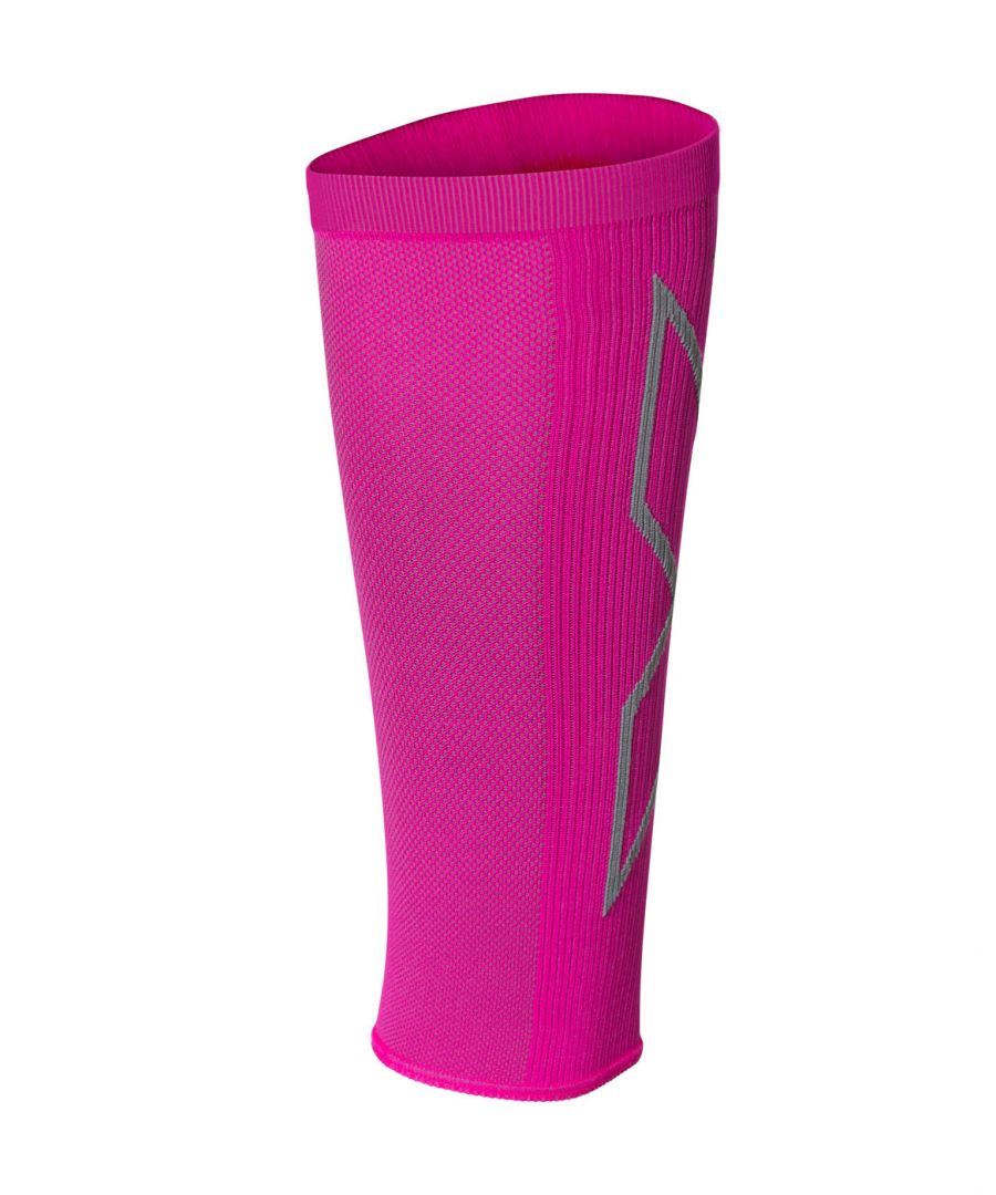 The X Compression Calf Sleeves are a versatile alternative to a compression tight, utilising seamless construction for comfort and zoned ventilation for breathability, it reduces muscle movement in the lower leg that can cause fatigue, muscle damage and shin splints.