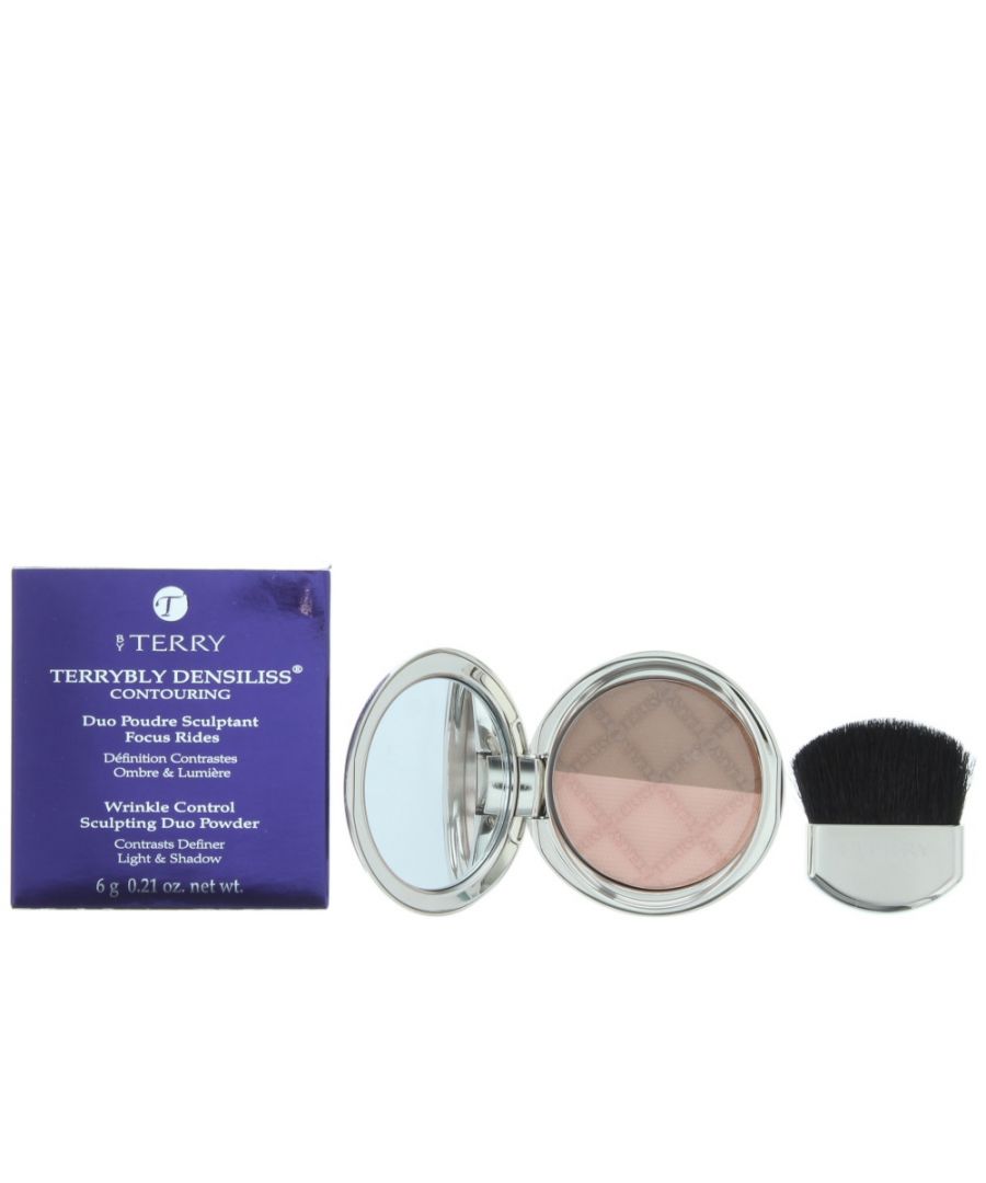 This foundationandblusher duo sculpts and defines facial features while Densiliss technology conceals lines and blurs imperfections. Use the bronzer and highlighter separately or blend together gently for an allover illuminated glow.