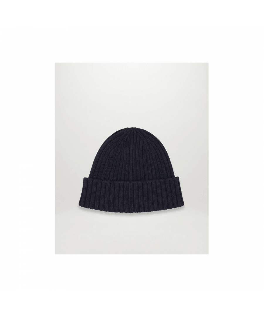 Knitted from soft, virgin lambswool for a luxurious feel, the stylish Watch Hat is a versatile, warm option for cold days. The classic style has clean, ribbed lines that lead down to a turned-up trim, with a Belstaff-engraved antique brass plaque.\n 