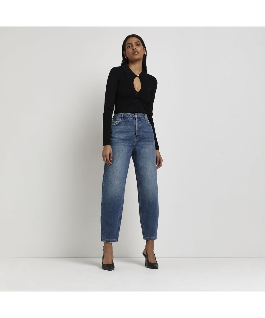 > Brand: River Island> Department: Women> Colour: Denim> Type: Jeans> Style: Tapered> Size Type: Regular> Fit: Regular> Material Composition: 100% Cotton> Occasion: Casual> Pattern: No Pattern> Closure: Button> Material: Cotton> Rise: High (Greater than 10.5 in)> Season: AW21