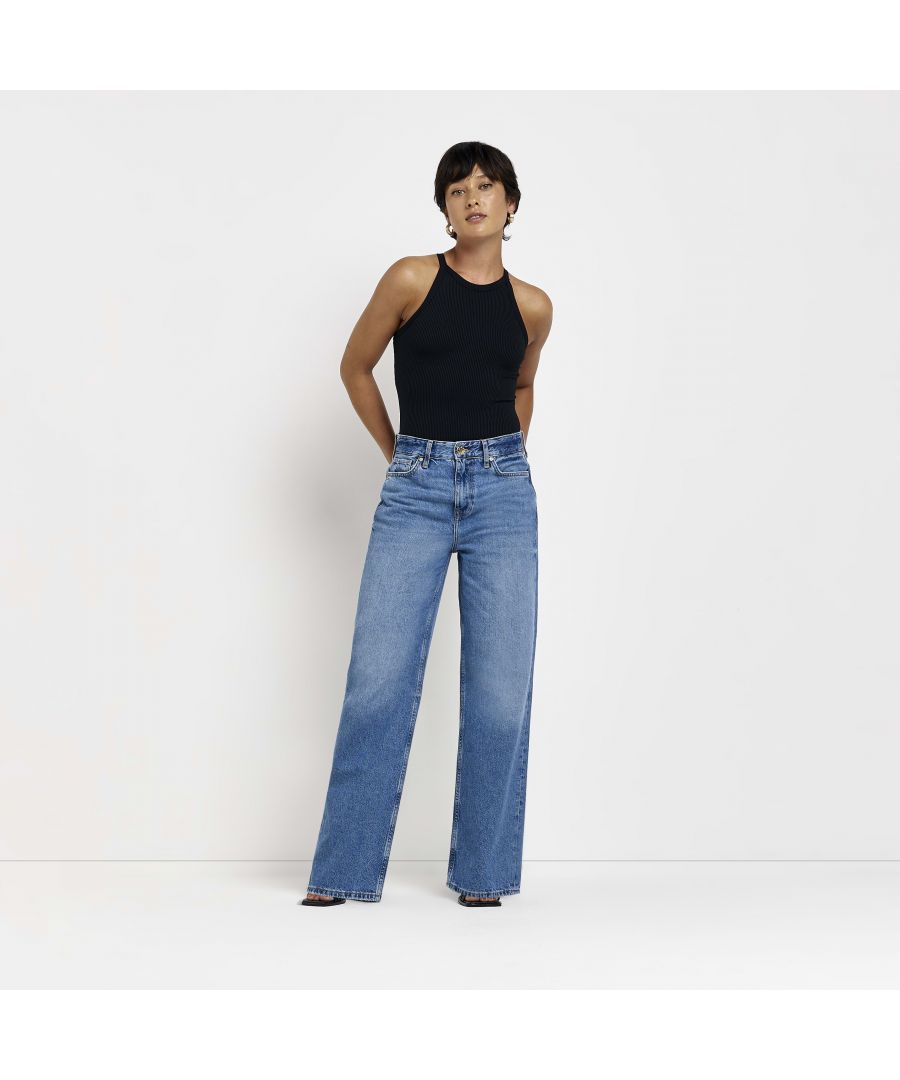 > Brand: River Island> Department: Women> Colour: Denim> Type: Jeans> Style: Straight > Size Type: Petites> Material Composition: 97% Cotton 3% Elastane> Material: Cotton Blend> Fit: Relaxed> Pattern: No Pattern> Occasion: Casual> Season: AW22> Closure: Button> Rise: Mid (8.5-10.5 in)> Fabric Wash: Medium> Pocket Type: 5-Pocket Design