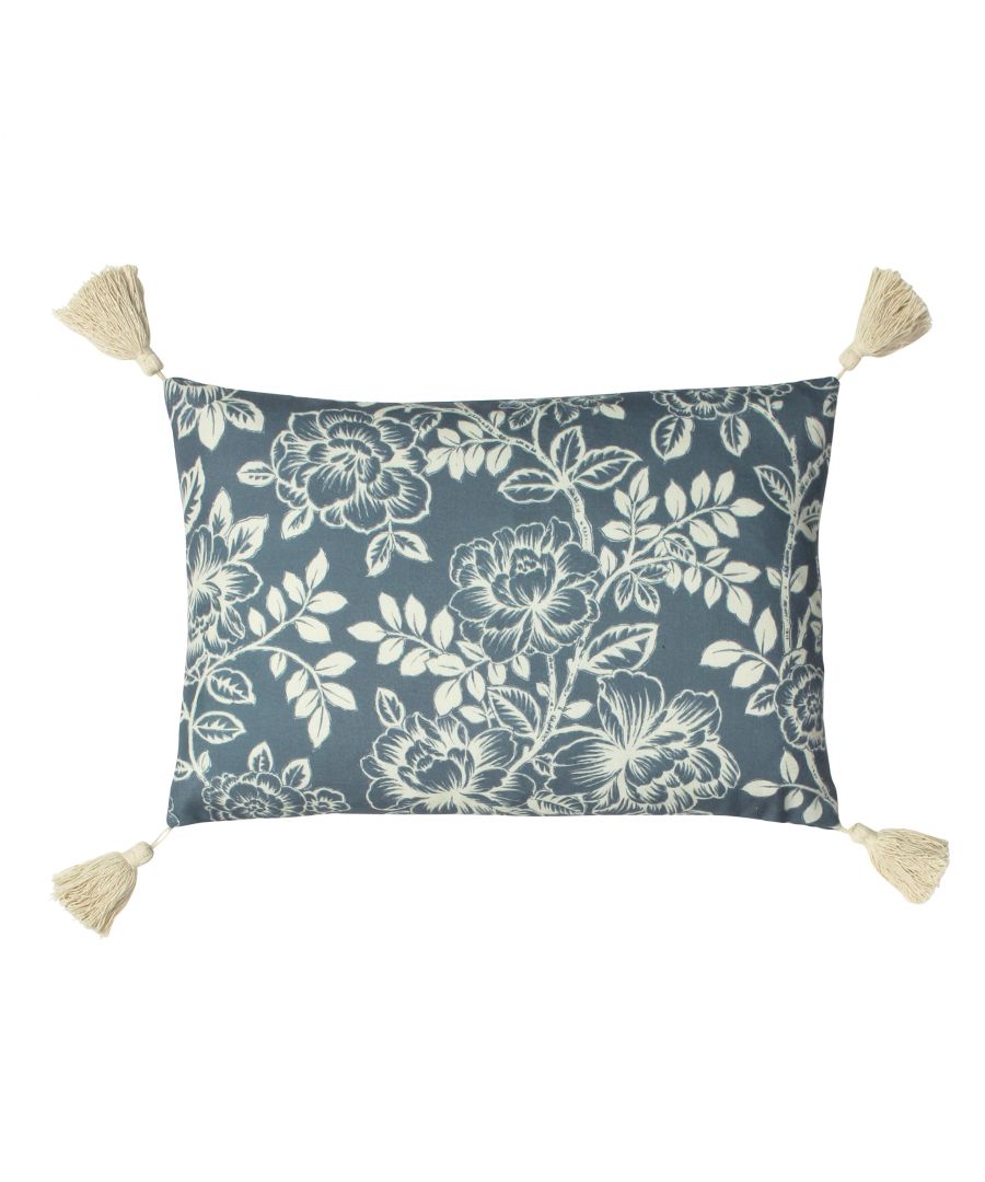 This colourful and elegant cushion meets delicacy and sophisticated in this classic, Somerton cushion. Finished with contrasting corner tassels, it adds a dash of style into any room.