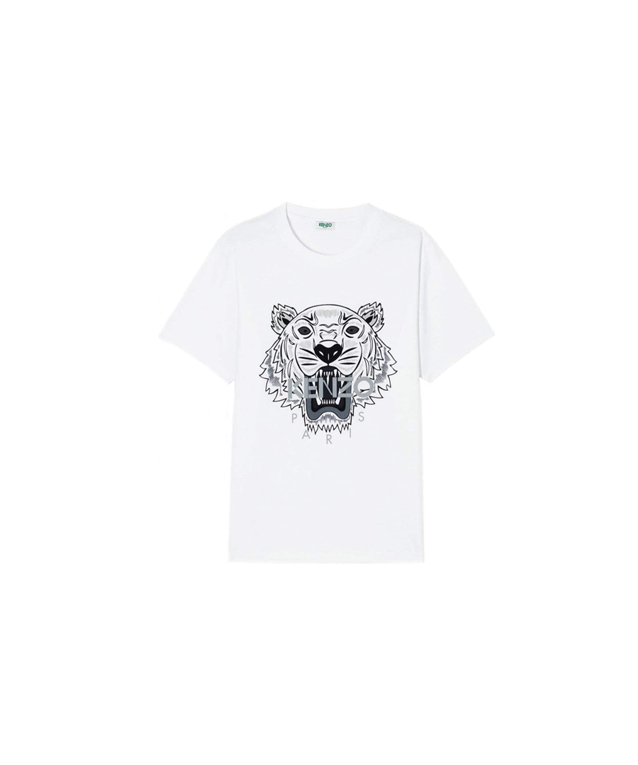 The perfect partner for your casual denim pieces, this white Kenzo tee is made from pure cotton jersey. Printed with tiger branding that's tinged with Japanese influence, it's completed with a comfortable ribbed collar. This Tiger T-shirt, made of soft, supple organic material, will bring a fashionable urban spirit to any outfit.