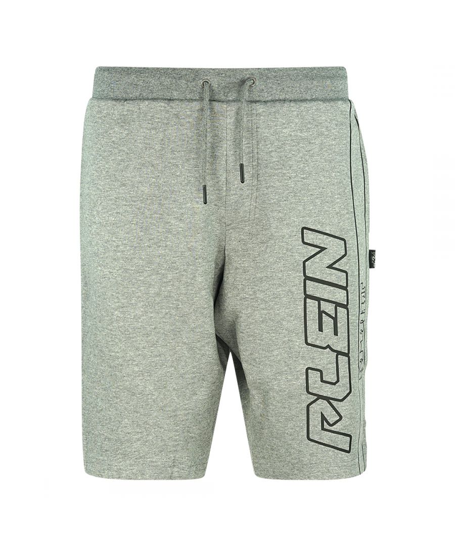 Philipp Plein Stencil Logo grijze short. Philipp Plein sport grijze korte broek. 51% katoen 49% polyester. Grote Plein-branding aan de zijkanten. Trekkoord banden. Stijlcode: PCPS602 94