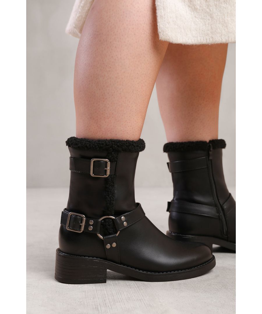 Wheres That From Wheres Womens Olivia Wide Fit Ankle Boot With Buckle Detailing - Black - Size 5 Wide Fit (UK Shoe) - Secret Sales