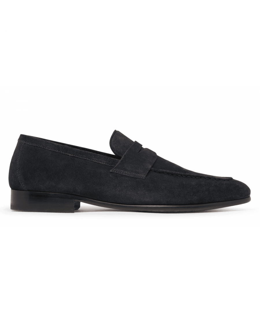 The new Keyworth loafer has a smart look with a casual, unstructured feel. A minimal stiffener in the toe and heel provide just enough structure, leaving the rest of the upper soft and supple. The vamp is formed of one piece of dark navy calf suede with a ‘roped’ apron seam (the rope is stitched under the suede creating consistency across the upper and a neat finish). It includes a full leather lining and Blake stitched the upper to a leather sole with a stack heel, tipped with a rubber top-piece for extra practicality.\nBologna constructionSuede upperCalf leather liningLeather solePenny loafer\nMade in India\n 