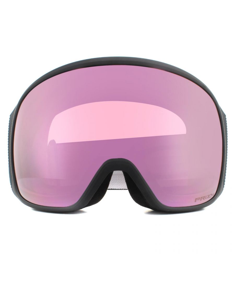 Oakley Ski Goggles Flight Tracker XL OO7104-03 Matte Black Prizm Snow Hi Pink extend the field of view in all directions due to its oversized design. Based on a tried-and-tested architecture, a full-rim encases the lens and reduces movement and distortion during use, whilst triple layered foam increases airflow to aid the elimination of fogging. Engineered to fit a broad range of face shapes, the XL is the large sized version and will also fit perfectly with most helmets.