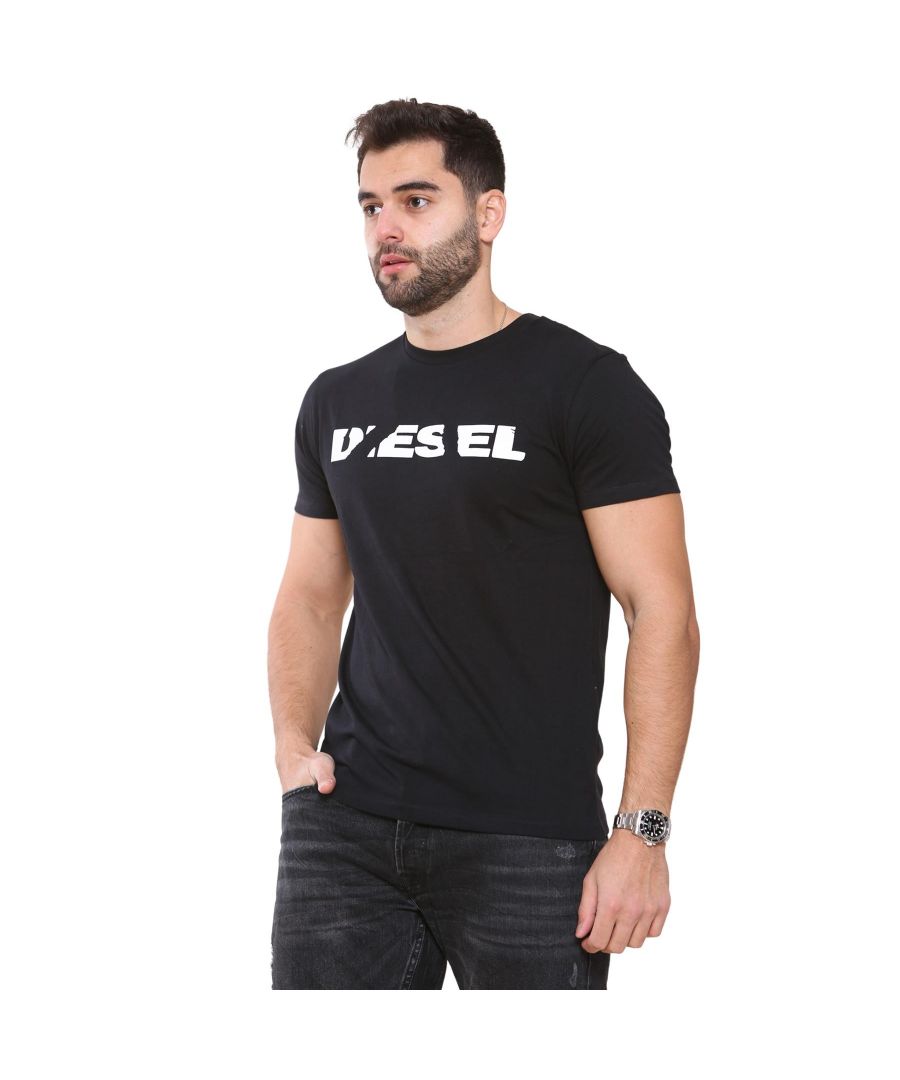 These Original Mens Designer Deisel T-Diego T-Shirts feature the brands Logo and a Crew Neckline. Crafted With 100% Cotton, these Lightweight and breathable Regular Fit T-shirts are Machine Washable.
