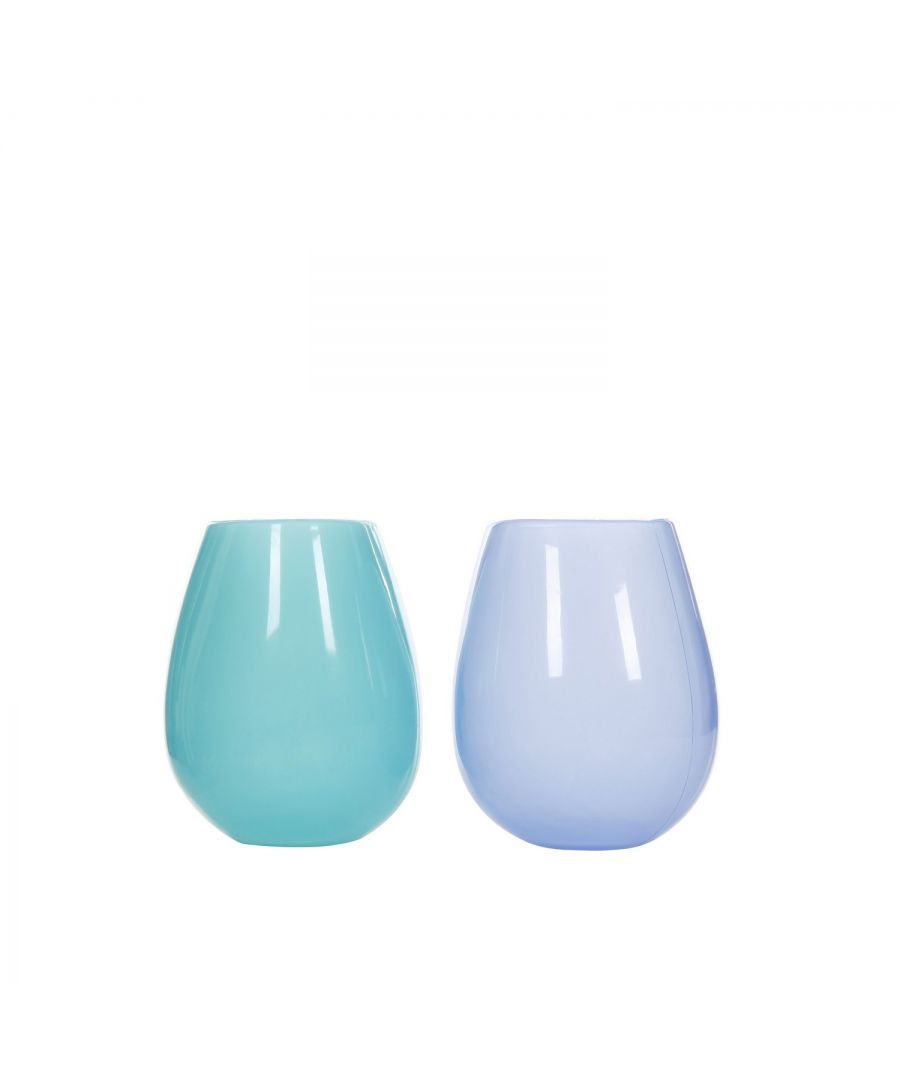 Material: 100% silicone. Set of 2 silicone glasses. Dishwasher and microwave safe. Highly flexible and lightweight. 340ml capacity. Depth: 10.5cm.