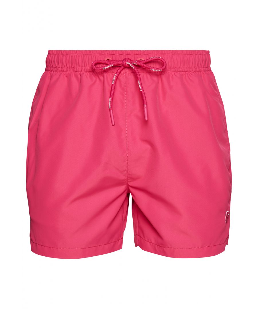 Elevate your beach or pool-side style this season. The Code essential swim shorts have a shorter 15