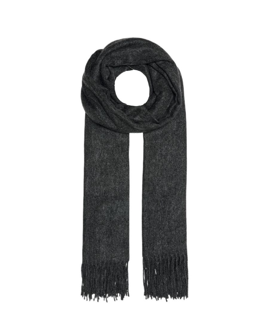 Dames sjaal van ONLY. De sjaal is gemaakt van een gerecycled polyester (duurzaam)mix.Bijzondere kenmerken:•  franjes