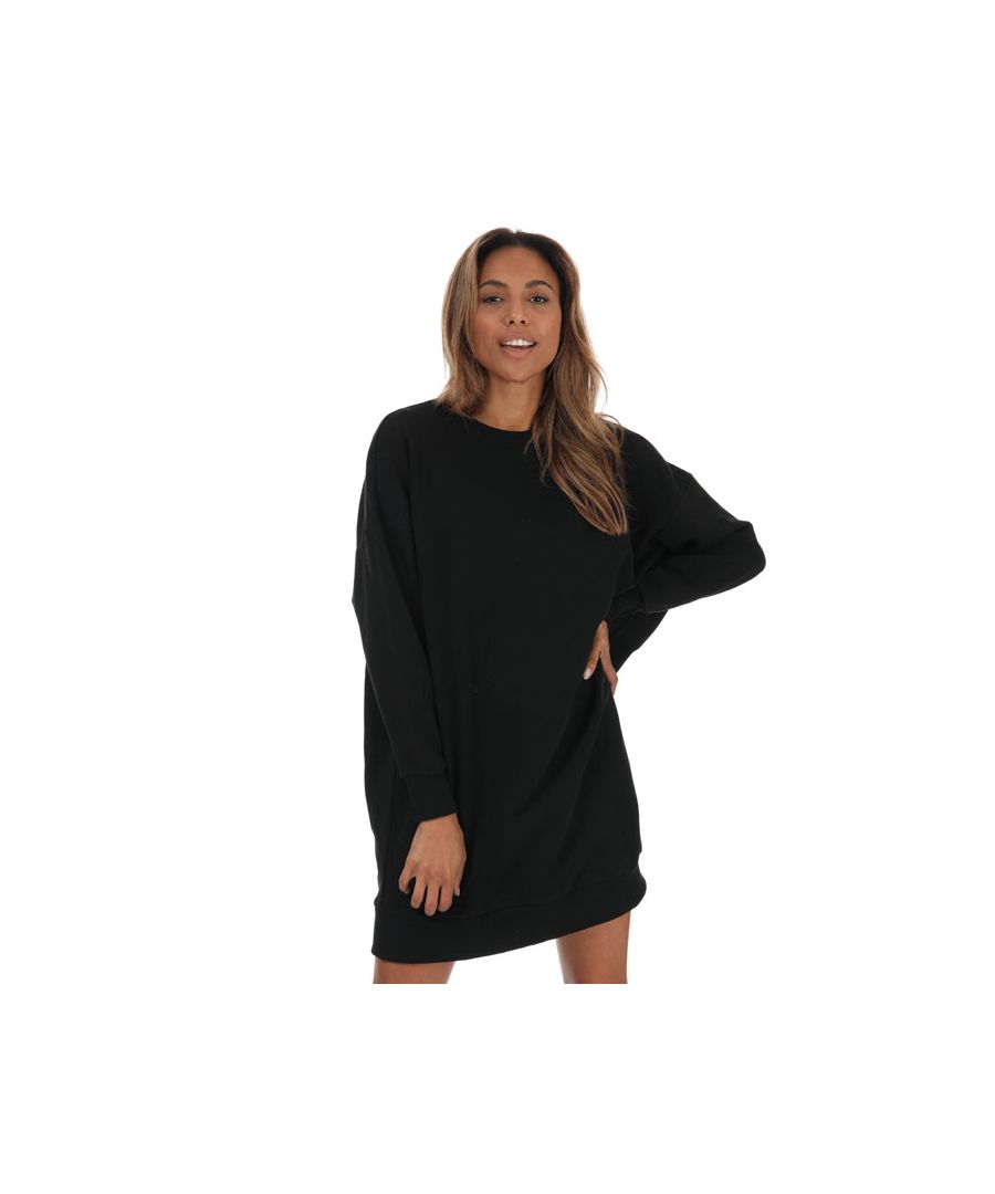 Womens Only Wera Life Sweatshirt Dress in black.- Ribbed neck trim.- Long sleeves.- Ribbed cuffs and hem.- Loose fit.- 100% Cotton.  Machine washable.- Ref: 15237809