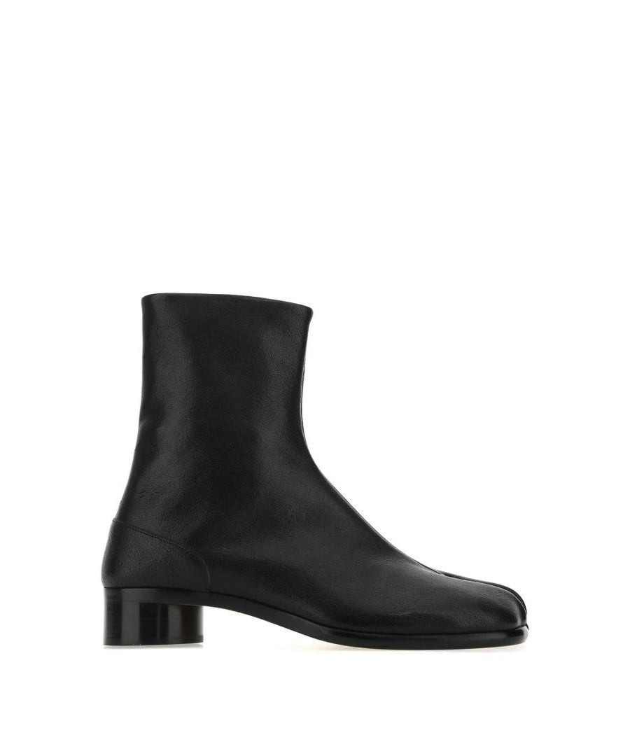 Black leather Tabi ankle boots