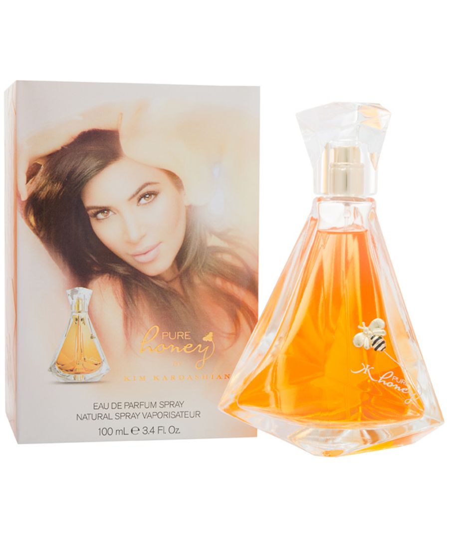 Originally released in 2013 Pure Honey by Kim Kardashian is a Floral fragrance for Women. This is a 30ml Spray Eau de Parfum. This small size makes it perfect for taking with you when travelling.