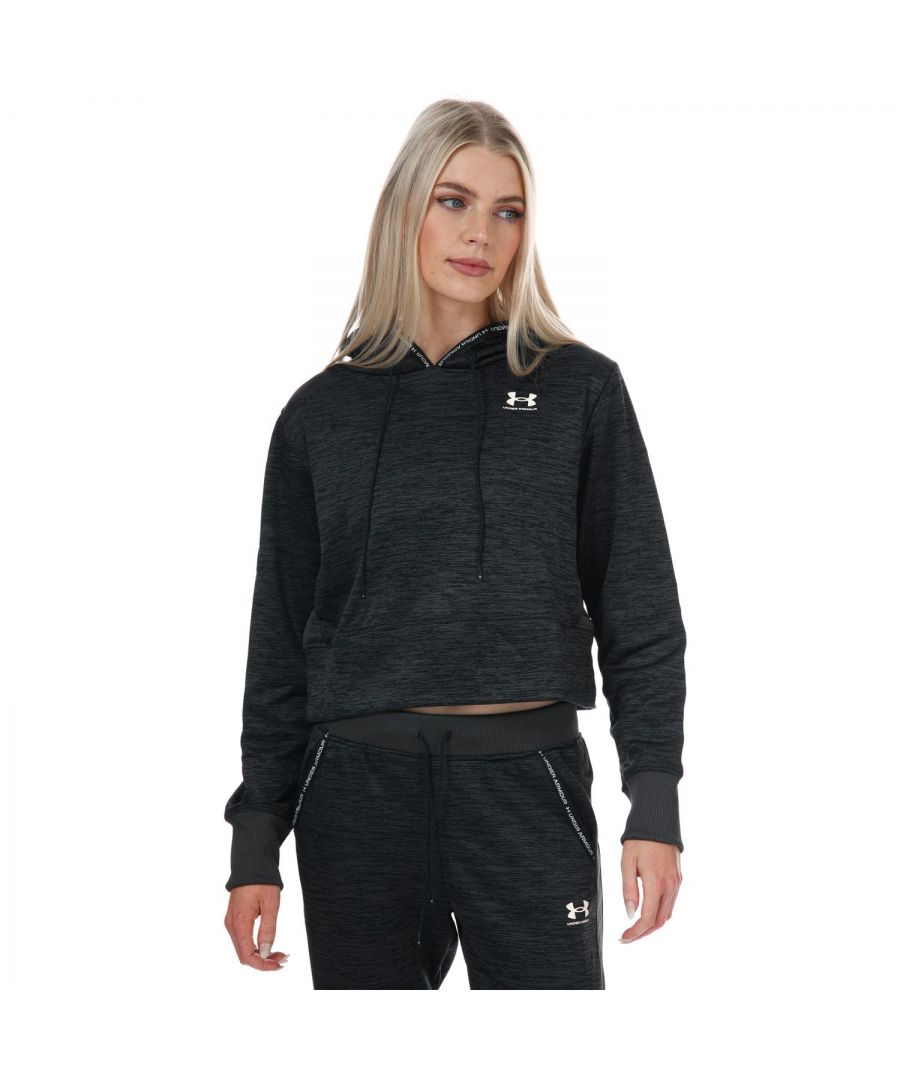 Womens Under Armour Fleece Twist Crop Hoody in black.- Adjustable drawstring fastening.- Material wicks sweat & dries really fast.- Crop design.- Ribbed cuffs.- Under Armour branding printed to the chest.- Soft brushed inner layer traps heat to keep you warm & comfortable.- 100% Polyester.  Machine washable.- Ref: 1369349001