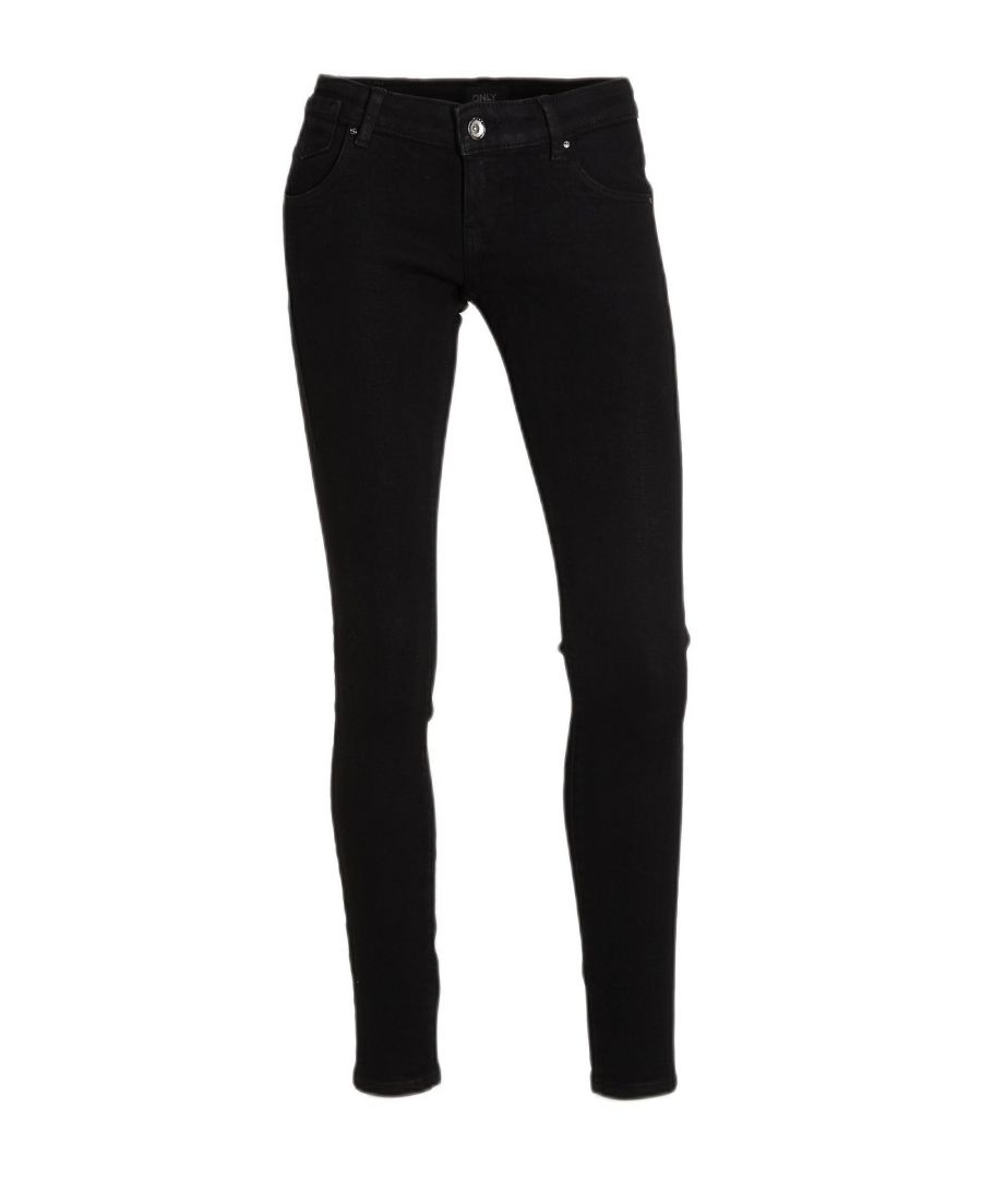 Deze push-up skinny fit jeans voor dames van ONLY is gemaakt van stretchdenim. Het 5-pocket model heeft een rits- en knoopsluiting.details van deze jeans:•  stijlnaam: ONLCORAL•  riemlussen•  5-pocket