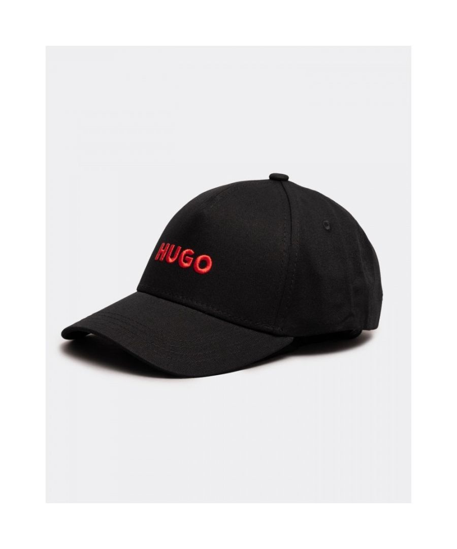 A new-season cap by HUGO, created in a five-panel style finished with a 3D logo and an adjustable closure.\n100% Cotton\n50491521