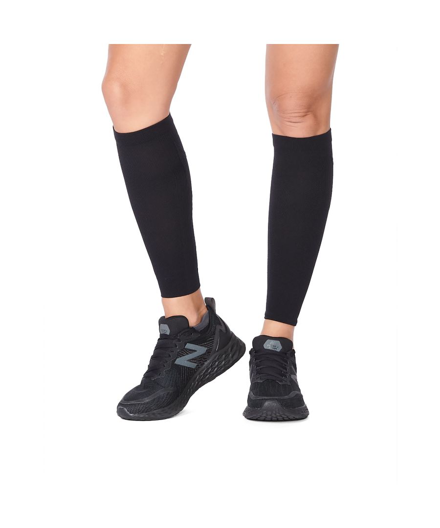 The X Compression Calf Sleeves are a versatile alternative to a compression tight, utilising seamless construction for comfort and zoned ventilation for breathability, it reduces muscle movement in the lower leg that can cause fatigue, muscle damage and shin splints.