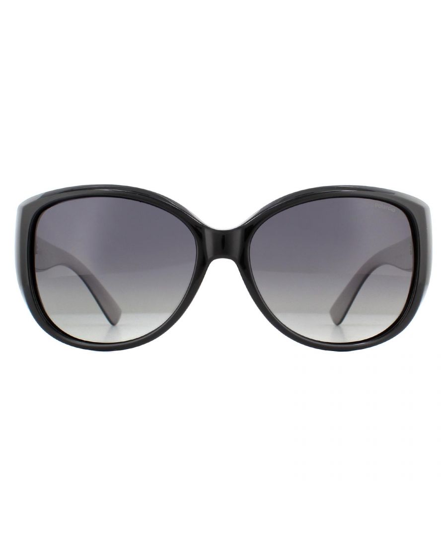 Polaroid zonnebrillen PLD 4031/s LWW IX Black Gray Gradient Polarisated zijn een grote oversized stijl voor vrouwen met een mooie kattenooglift naar de hoeken voor een gevoel van plezier en mode. De gepolariseerde lenzen blokkeren verblinding voor een comfortabelere duidelijke kijkervaring.