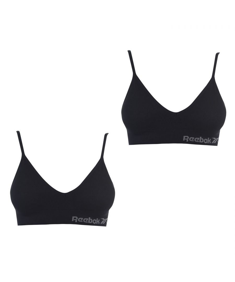 Reebok 2 Pack Sports Bra Womens Train in comfort this season with these Reebok 2 Pack Sports Bra. Constructed from a lightweight fabrication, these strappy sports bras are crafted with a V-neckline and complete with the Reebok logo to the hem for brand recognition. > Sports Bra > 2 Pack > V Neck > Standard Straps > Printed Logo > Reebok Branding