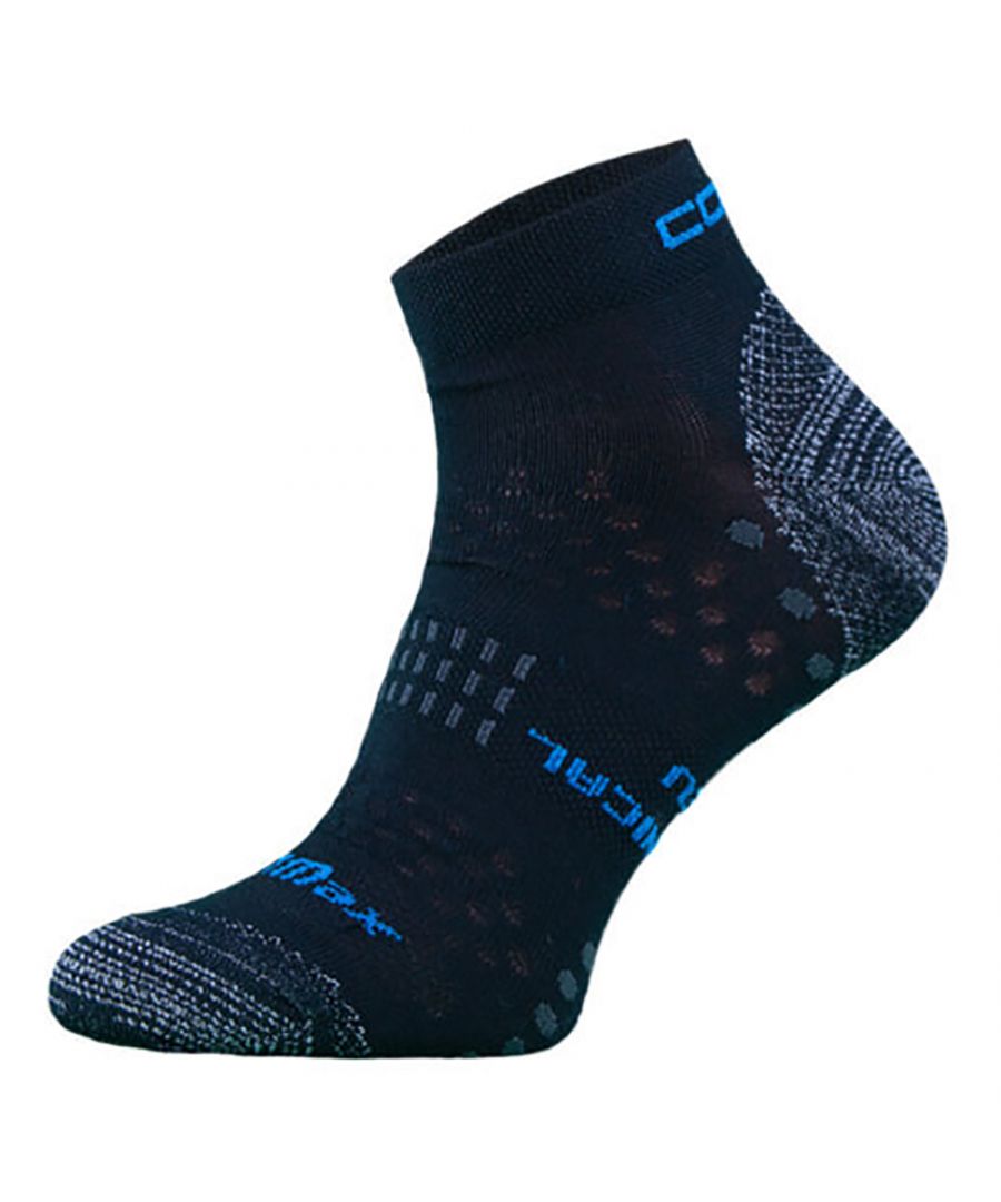 COMODO 1 PACK COOLMAX PERFORMANCE RUNNING SOCKSComodo have been providing high-quality socks for men and women since 1996. They sell a range of socks for hiking, cycling, hunting, skiing, and other outdoor events.These Comodo Coolmax performance running socks are designed to keep feet cool and comfortable over long distances. The unique four-channel construction of hydrophobic Coolmax yarn keeps sweat and environmental moisture away from the skin.These socks feature arch grip to help support the feet and a reinforced heel and toe for added durability.They are machine washable at 30. These socks are available in sizes 3-11 UK and suitable for both, men and women.They are made from 65% Coolmax Polyester, 25% Polyamide, 5% Polypropylene, 5% Elastane.Extra Product Details  - Sizes 3-11 UK - 1 Pair - Running socks - Coolmax Socks - Machine Washable - Unisex Socks