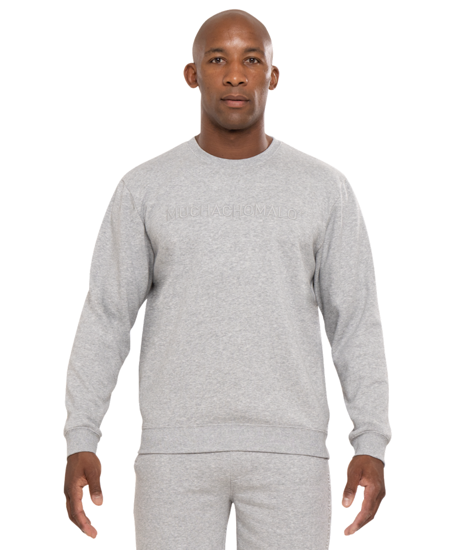 Wij weten natuurlijk als geen ander dat prioriteit numero uno bij joggingwear voor heren het comfort is. Want hoe mooi het ook mag zijn; dit is geen kleding die de meeste mannen aantrekken naar hun werk. Nee, goede joggingwear is de perfecte kleding voor momenten voor jezelf. Op je vrije middag of avond, thuis op de bank, in het weekend, op een lazy morning of lekker na (of tijdens) een goede workout.   Muchachomalo* heeft de joggingwear voor heren die je op het lijf geschreven is. Verwacht comfort: een heerlijke pasvorm en fijne, zachte textielen die ook lang goed blijven. Maar verwacht óók gewoon een strakke uitstraling. Je kent ons toch? Wij combineren comfort met stijl. Want even mannen onder elkaar: stiekem zijn we allemaal best ijdel, en daar is helemaal niets mis mee.