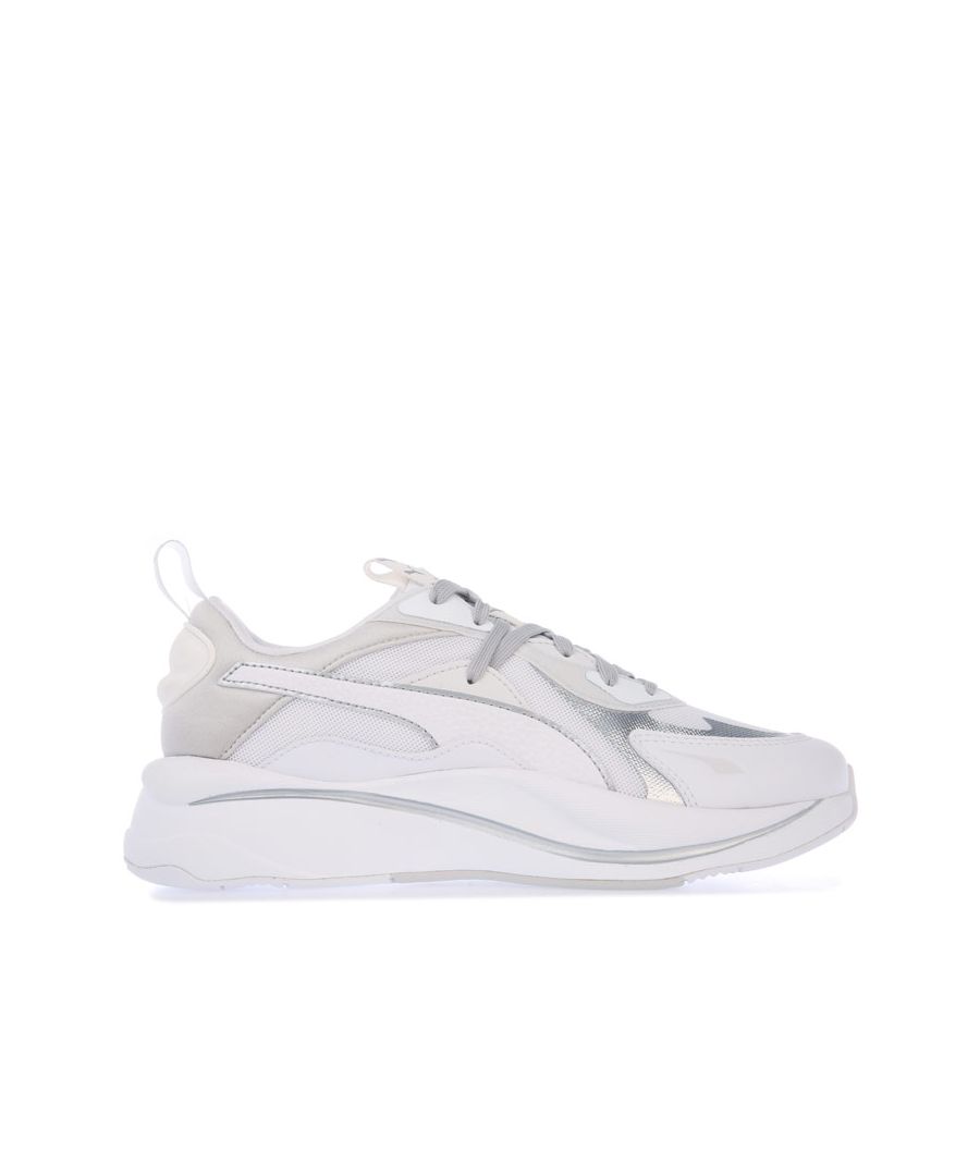 Womens Puma RS- Curve Glow Trainers in white silver.- Mesh upper.- Lace fastening.- Low-profile design.- Pull tabs for easy entry.- Padded tongue and cuff.- Metallic foil heatpress overlays  and bonded suede overlays.- Rubber sole.- Textile upper  Textile lining  Synthetic sole.- Ref: 37517402