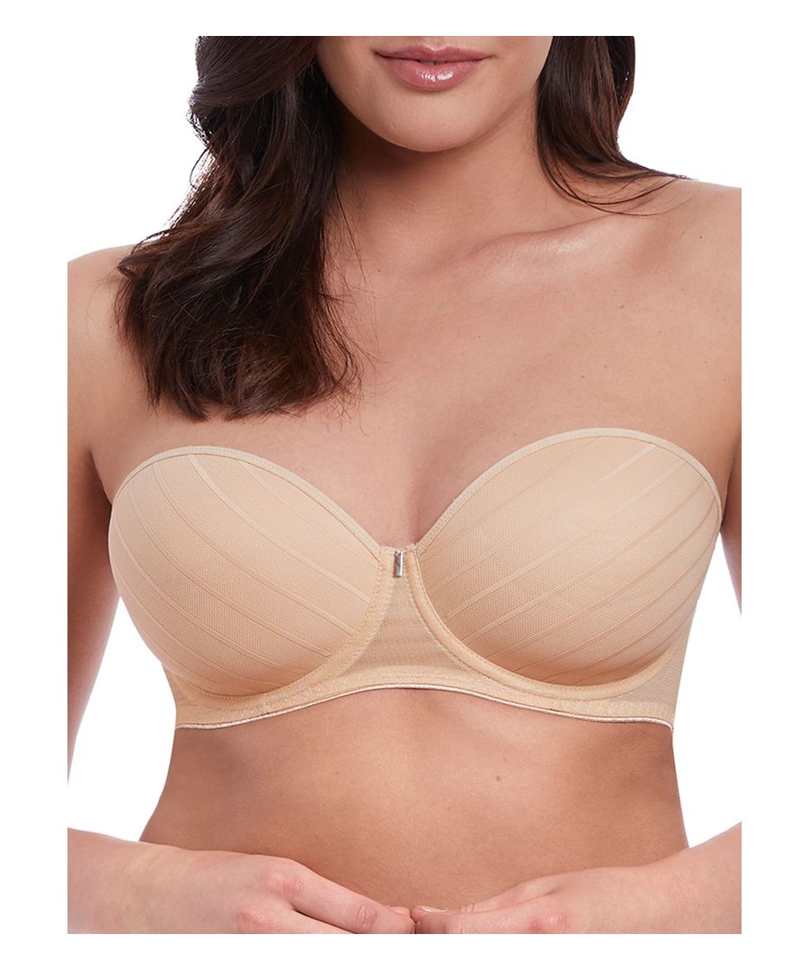 Freya Cameo Strapless Bra, underwired with moulded cups for comfort and support. Providing you with a multiple ways of wear with adjustable detachable straps. Complete with hook and eye fastening.