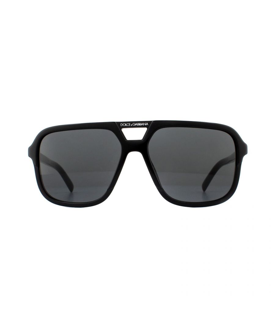 Dolce & Gabbana Sunglasses DG4354 501/87 Black Grey Gradient are a full acetate square style aviator for men. The lightweight frame features the Dolce & Gabbana text logo on each of the hinges an d the brow bar. The DG logo is also featured at each of the temple tips. The 4354 are a sleek and contemporary style that will guarantee you stand out from the crowd!