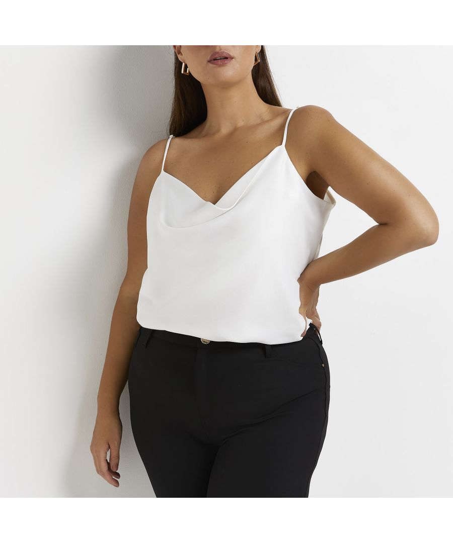 > Brand: River Island> Department: Womens> Type: Tank> Style: Camisole> Material Composition: 100% Polyester> Material: Polyester> Size Type: Regular> Fit: Regular> Sleeve Length: Sleeveless> Neckline: Sweetheart> Occasion: Casual> Pattern: Solid> Season: AW21