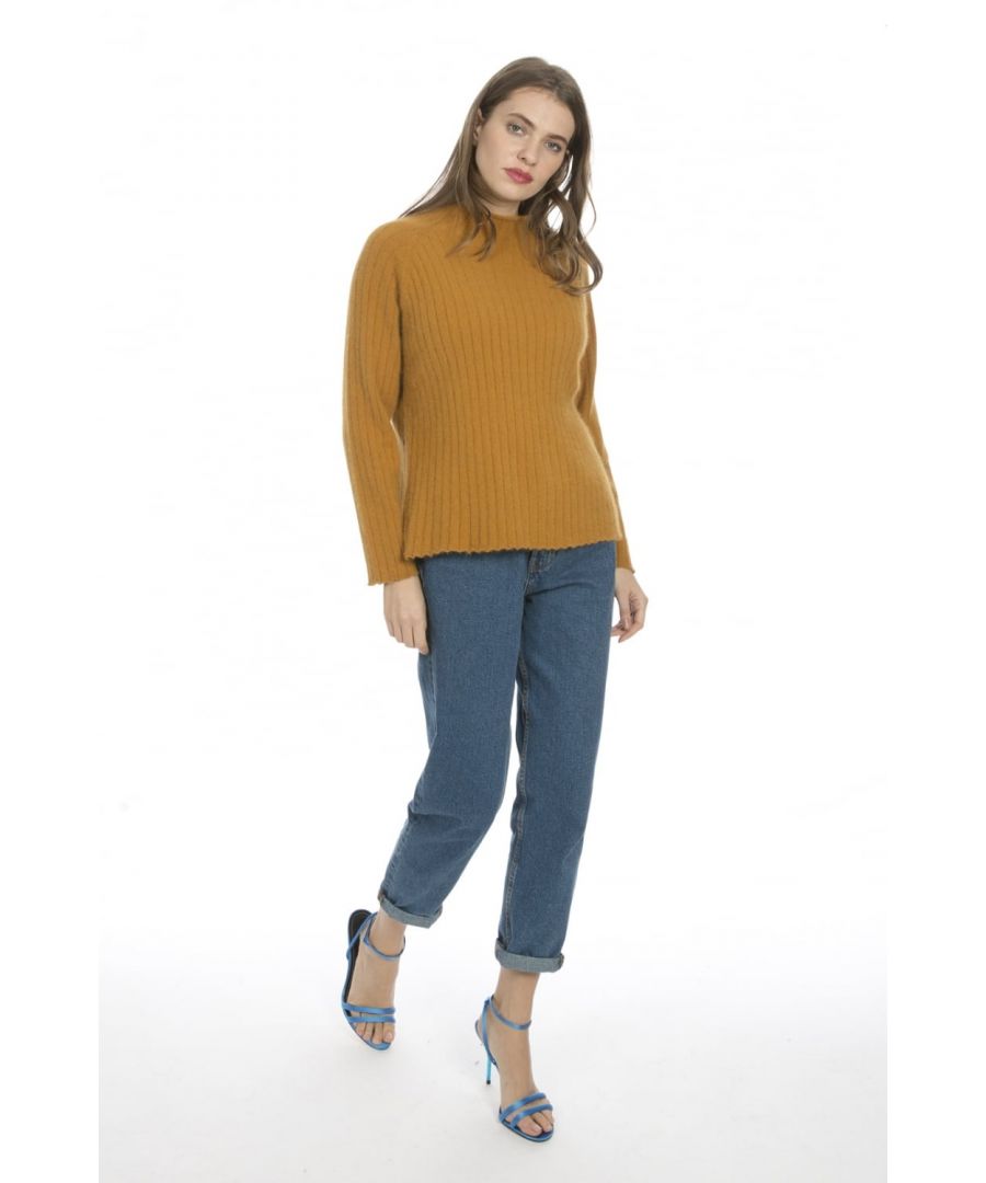 Jayley's cashmere blend sweater is comfortable, lightweight and versatile, so you're sure to wear it often. It's knitted from our sumptuous cashmere blend and cut for a slightly loose fit that's defined by exaggerated ribbed trims.Comfortably fits sizes 8-14