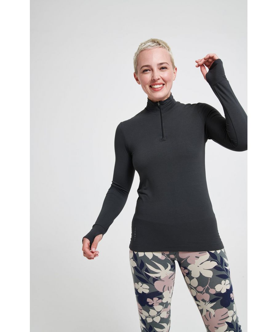 Made with temperature CORErolling, breathable bamboo this bamboo base layer will keep you cosy on even the coldest day. Your perfect top for walking, skiing or running. Zip up to your chin and protect the top of your hands with the thumbhole detail.\n\nMade with 95% Bamboo Viscose, 5% Elastane\nUnrivalled softness and great for sensitive skin\nNaturally sweat-wicking and breathable\nFrom sustainably managed forests\nOeko-Tex certified no nasties in the dyeing process
