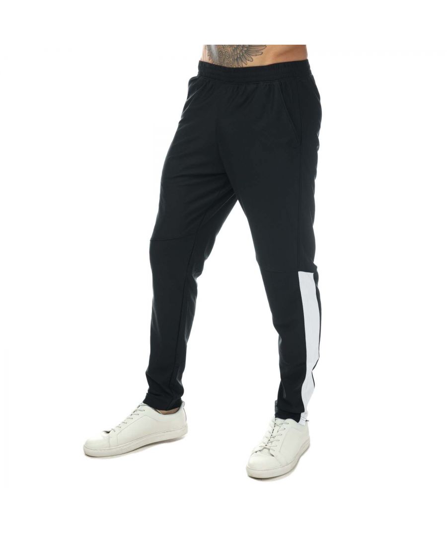 Under Armour Mens Twister Track Pants in Black - Size X-Large