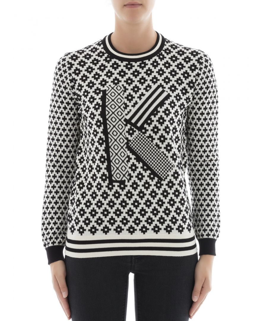 sweater, black and white color, iconic brand design all over the garment, roundneck, 100% cotton.
