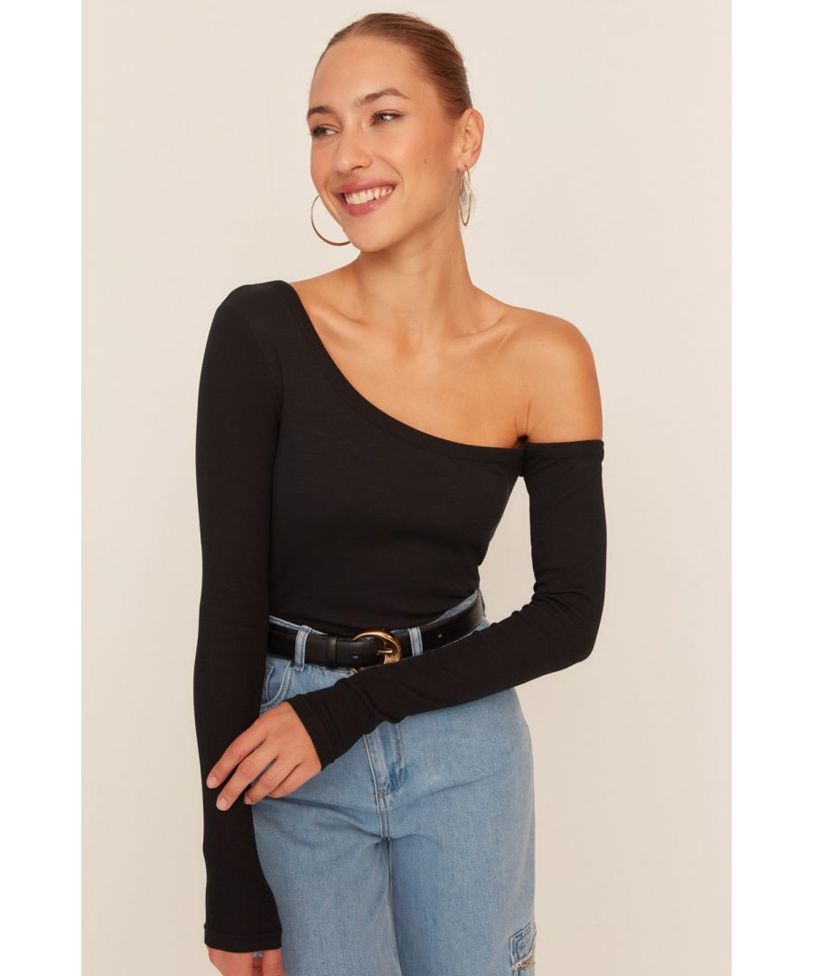 Afmetingen van het model: Hoogte: 1,77 Buste: 83 Taille: 63 Heupen: 92 Het product op de paspop is maat S/36. 95% katoen, 5% elastaan, gebreide stof Ongevoerd Zonder riem Kleuren kunnen variëren in studio-opnames vanwege het verschil in licht.