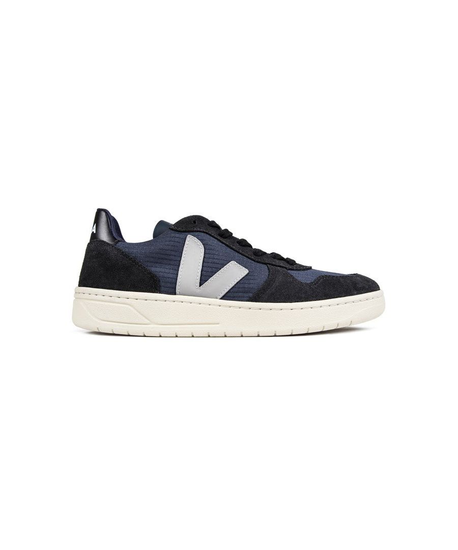 Men's Navy Veja Ripstop Lace-up Trainers With Nylon Upper Featuring Black Suede Panelling And Iconic V Logo In Grey. Crafted From Ecological And Sustainable Materials, These Brazilian Made, Premium Sneakers Have An Organic Cotton Lining And Insole, Padded Collar, And Off-white Rubber Sole.
