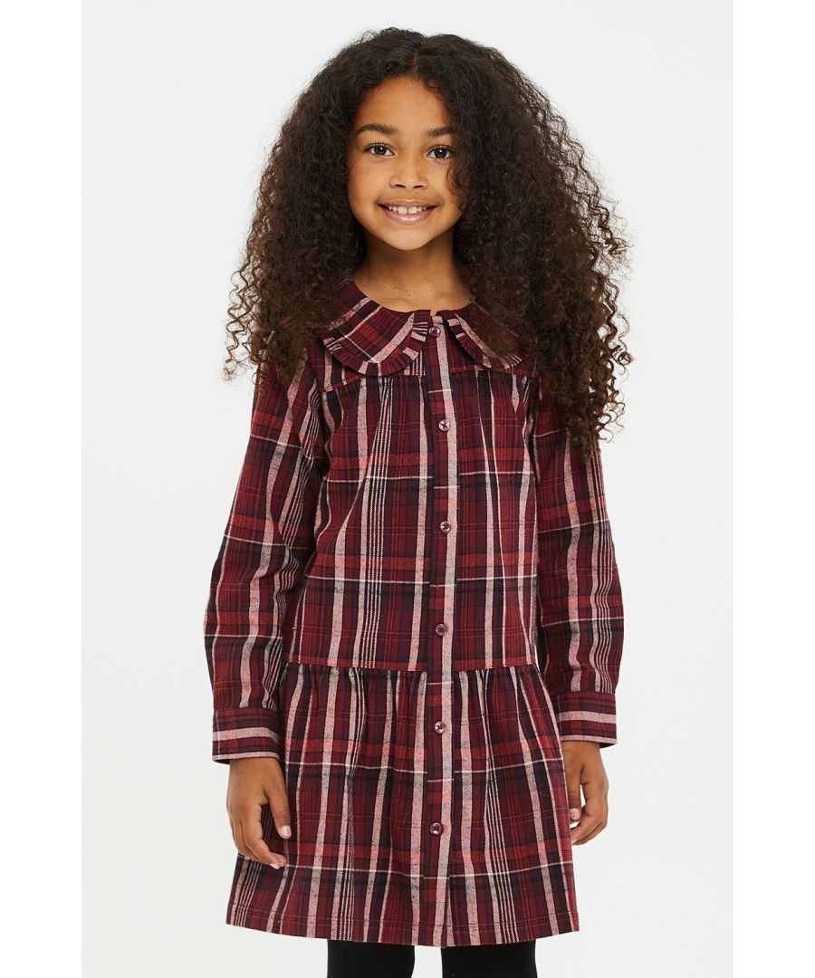 This checked smock shirt dress from Threadgirls features button-down fastening with a peter pan collar, long sleeves and a tiered skirt. The dress is perfect for dressing up with boots or down with a pair of trainers. Other styles are also available.