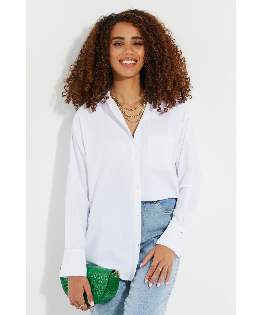 This oversized dipped hem shirt from Threadbare features button-down fastening, an open collar, and a chest pocket. Team up with jeans and trainers for a casual daytime look or add a pair of heels for a glam night out. Other colours are also available.