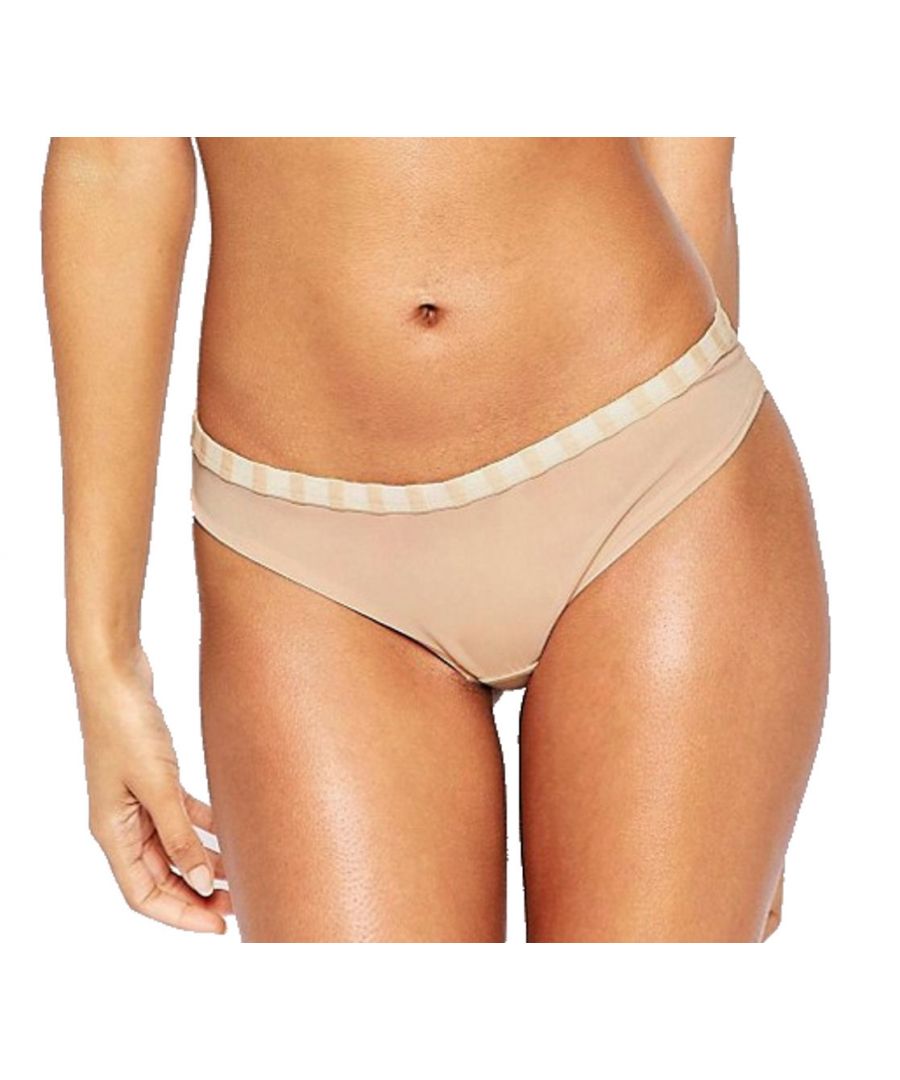 Ultimo Brazilian brief is feminine and sexy.  This Brazilian style brief provides moderate rear coverage.