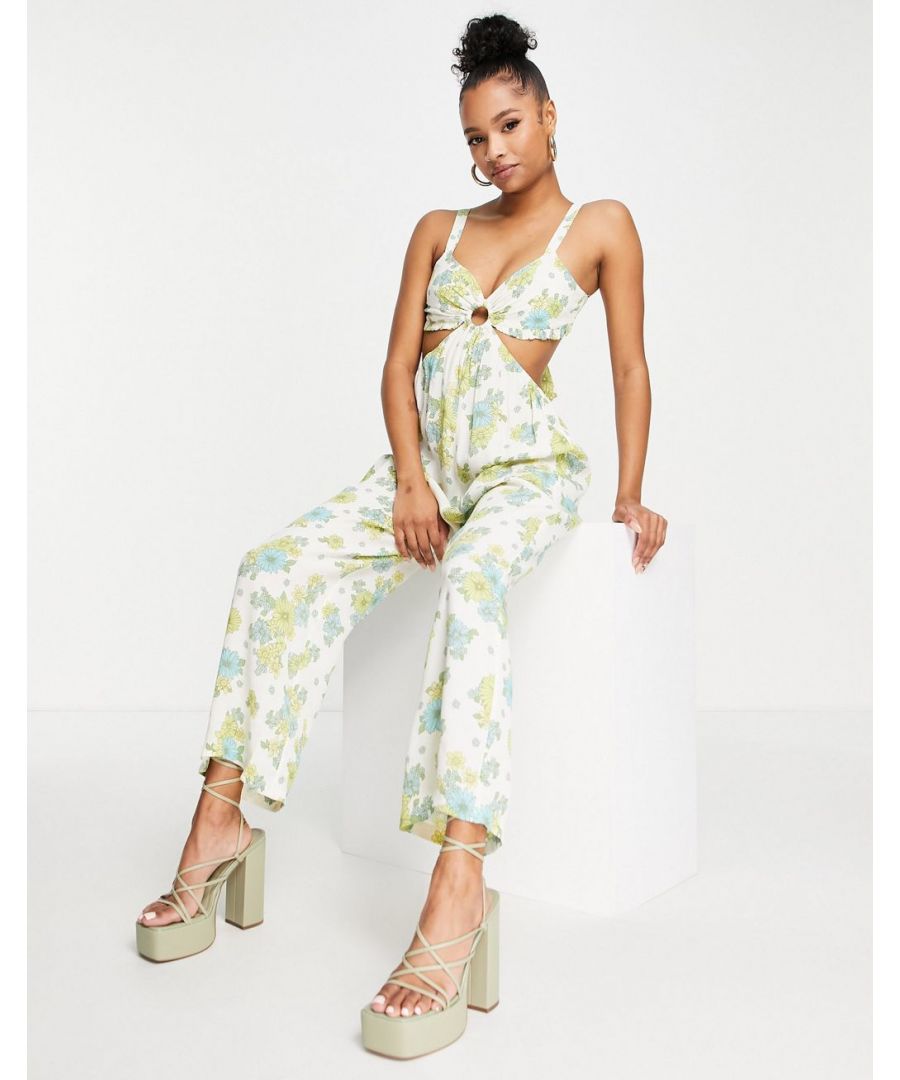 Petite jumpsuit by Miss Selfridge Go all-in-one All-over floral print Sweetheart neck Cut-out details Open tie back Wide leg Regular fit  Sold By: Asos