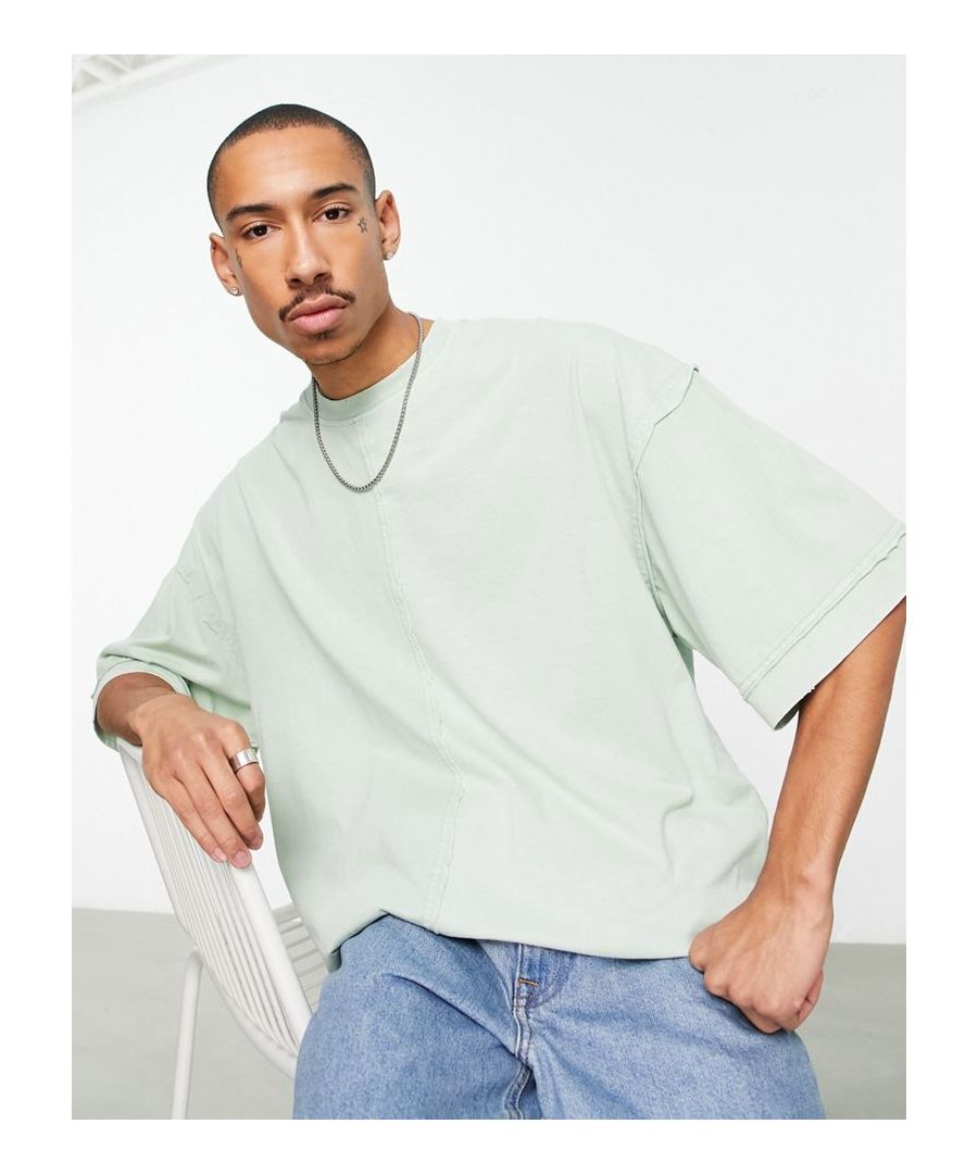 T-Shirts & Vests by Topman Welcome to the next phase of Topman Crew neck Drop shoulders Raw seams Oversized fit Sold by Asos