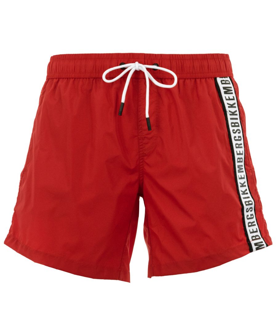 Bikkembergs BKK1MBS02-RED-M The Bikkembergs brand finds inspiration in the union between the creativity of fashion and the functionality of sport. The fashion house, founded in 1986 by the eponymous designer and member of the group of avant-garde designers known as the 