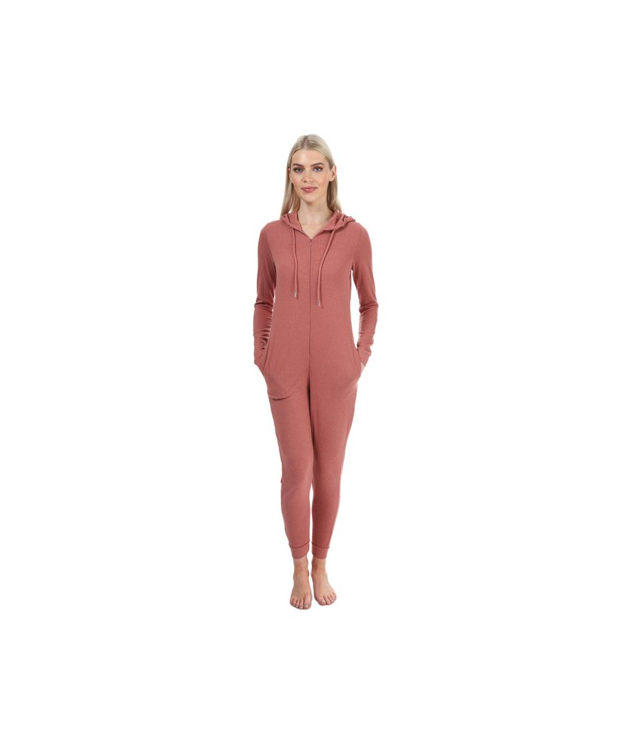 Womens Brave Soul Camilla Onesie in blush.- Drawstring hood.- Long sleeves.- Zip placket.- Side pockets.- Ribbed trims.- Slouchy cut.- Relaxed fit.- 95% Polyester  5% Elastane.- Ref: LON463CAMILLA