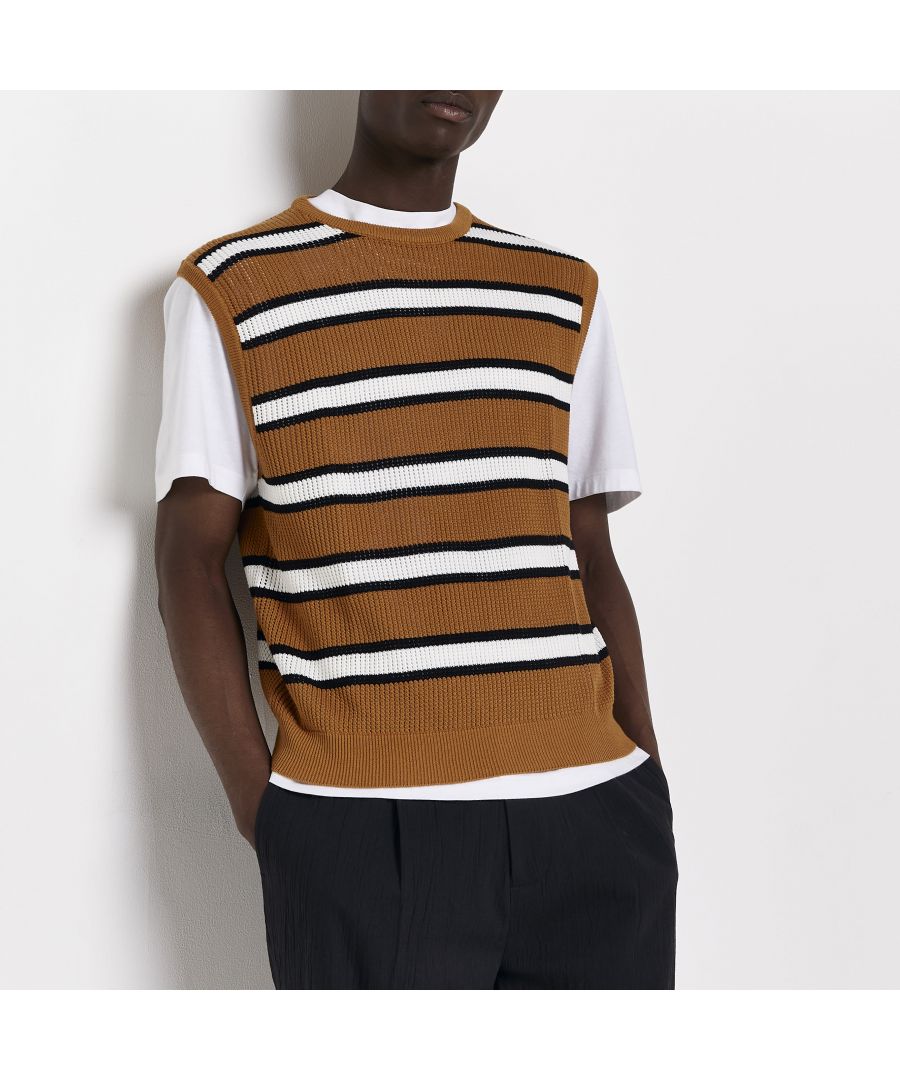 > Brand: River Island> Department: Men> Colour: Orange> Type: Jumper> Style: Vest> Material Composition: 51% Cotton 49% Acrylic> Material: Cotton Blend> Neckline: Crew Neck> Sleeve Length: Sleeveless> Pattern: Striped> Occasion: Casual> Size Type: Regular> Season: SS22
