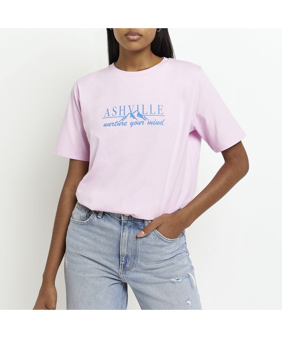 > Brand: River Island> Department: Women> Material Composition: 100% Cotton> Material: Cotton> Type: T-Shirt> Style: Basic> Size Type: Regular> Fit: Regular> Pattern: Solid> Occasion: Casual> Season: AW22> Neckline: Crew Neck> Sleeve Length: Short Sleeve> Sleeve Type: Casual Sleeve