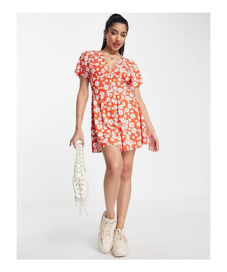 Dress by ASOS DESIGN Our kind of flowers V-neck Button details to waist Regular fit Sold by Asos