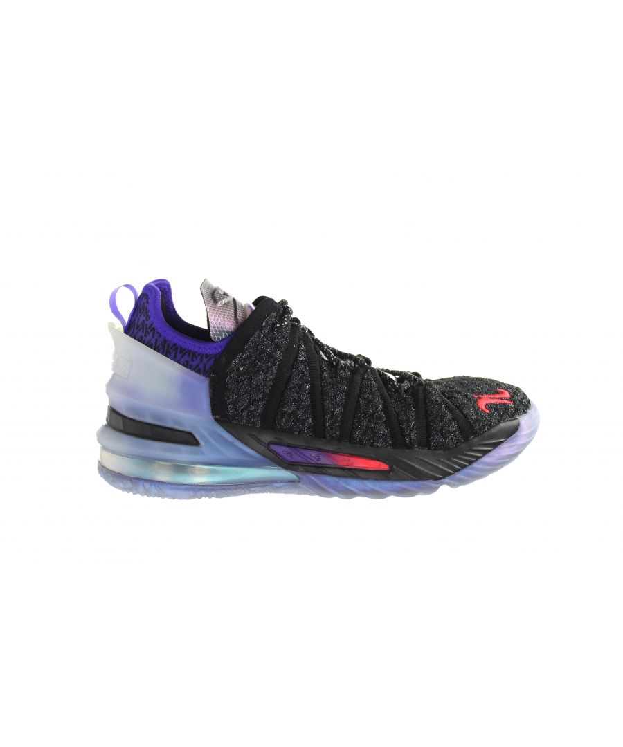 Unleash your strength and speed in the LeBron 18 NRG. A large Air-Sole unit in the heel provides cushioning to match your force as you power up for the rebound. Knit fabric wraps your foot for a secure and lightweight feel, so you can zoom up and down the court.