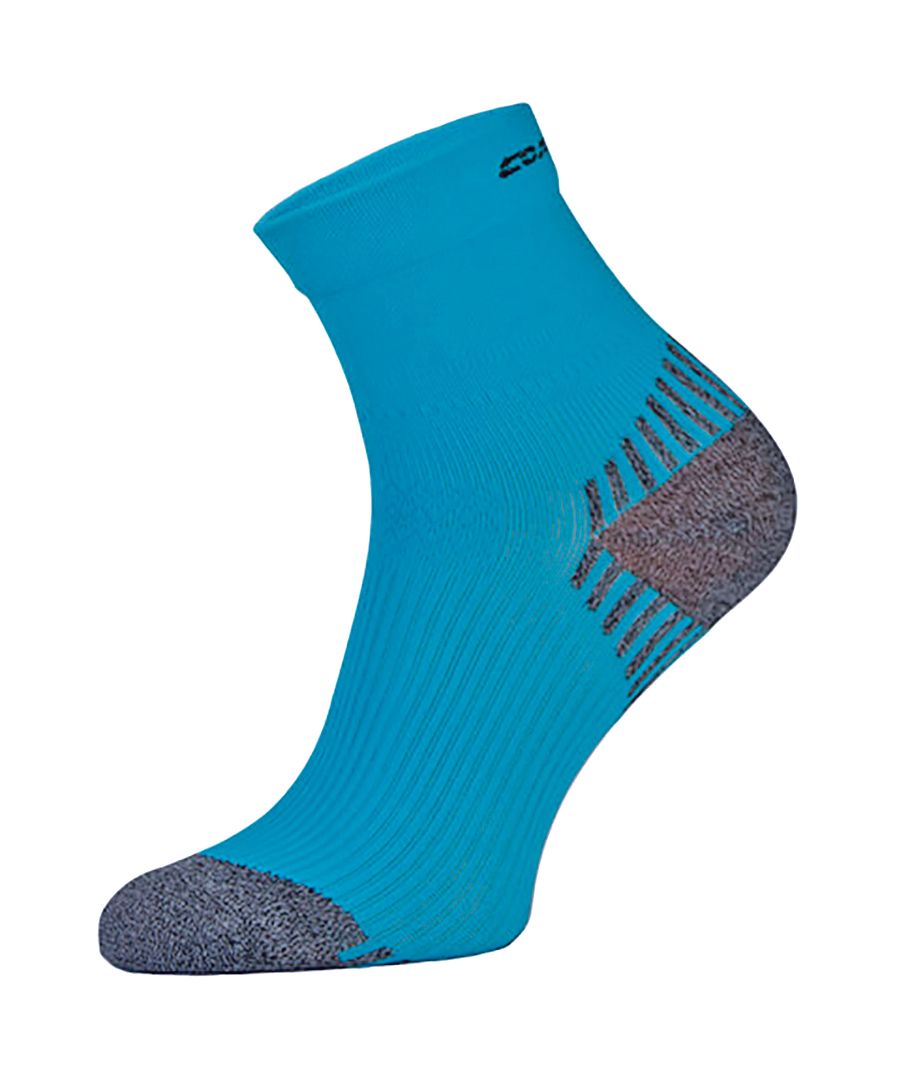Comodo 1 Pack Compression Running SocksComodo have been providing high-quality socks for men and women since 1996. They sell a range of socks for hiking, cycling, hunting, skiing, and other outdoor events.These running socks are made from super strong elasticated compression technology to increase oxygen, and delivery to the muscles.These socks help to reduce pain in the lower legs to help ward off injury.These socks are suitable for both, men and women, in sizes 3-11 UK. They are machine washable at 30. They are made from 80% Polyamide Microfibre, 10% Polypropylene, 10% Elastane. Extra Product Details  - Sizes 3-11 UK - 1 Pair - Running socks - Compression Socks - Machine Washable