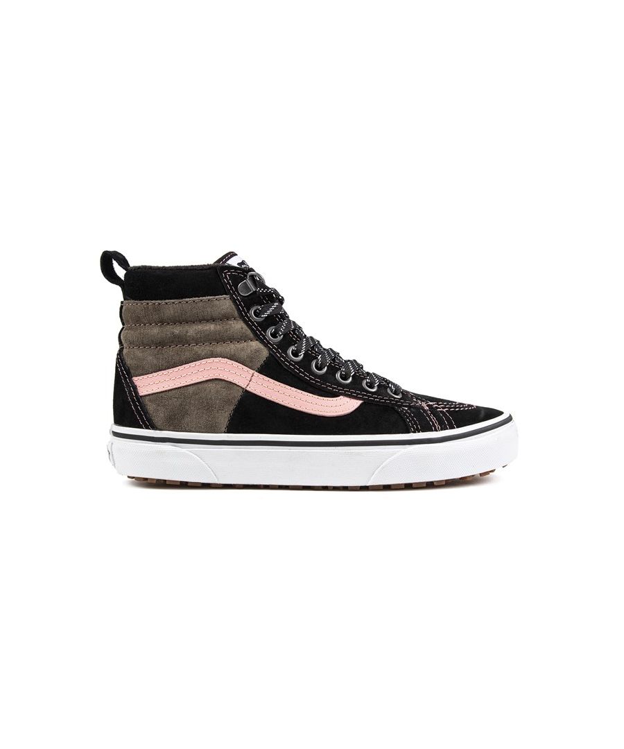Womens black Vans cruze trainers, manufactured with suede and textile and a rubber sole. Featuring: heel & toe banding, d-ring eyelet, contrast stitch design, vulcanised sole and key ring charm.