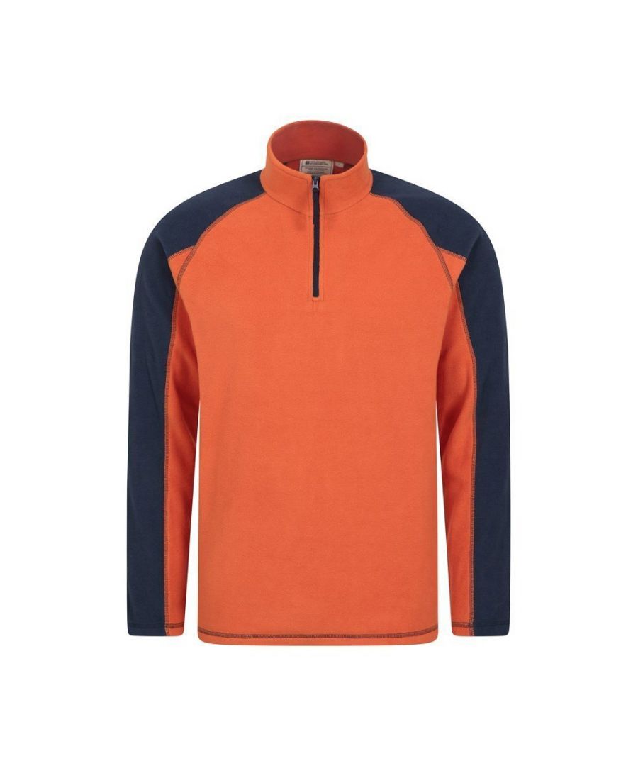 Materiaal: 100% polyester. Stof: Microfleece. Ontwerp: Contrasterende Mouwen, Effen. Anti-pilling, gemerkte ritstrekker, naamlabel. Stoftechnologie: Ademend, Lichtgewicht. Mouwtype: Met lange mouwen. Halslijn: Staande Kraag. Sluiting: Halve Rits, Pull Over.